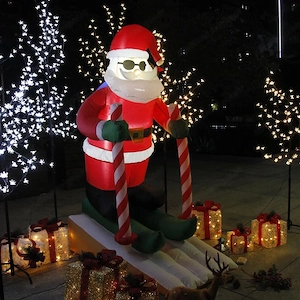 Weihnachtsdekoration aufblasbare Weihnachtsmann-Ski mit Beleuchtung und Zubeh r Bild 2