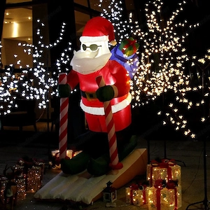 Weihnachtsdekoration aufblasbare Weihnachtsmann-Ski mit Beleuchtung und Zubeh r Bild 3