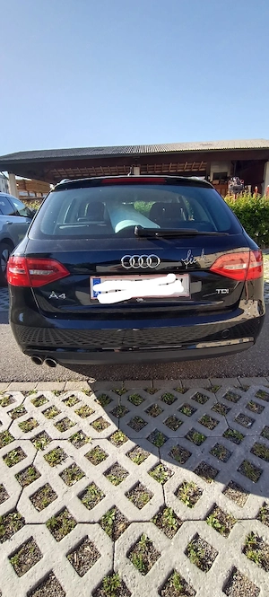 Audi A4 Quattro Kombi Avant 2.0 Bild 2