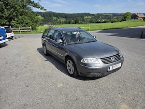 VW Passat 1.9 TDI 4Motion Kombi   Family Van Bild 5