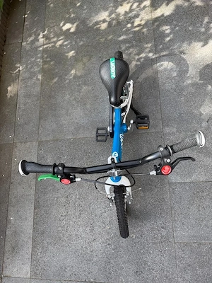 Woom 2 Kinderfahrrad 14 Zoll Blau Weiß  Bild 2