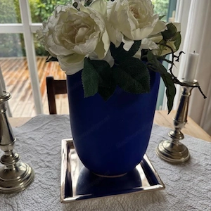 Blumenvase aus Porzellan Bild 3