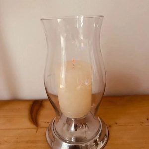 Windlicht aus Glas und Metallboden Bild 2