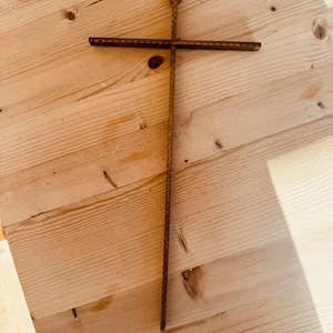 Kreuz aus Messing