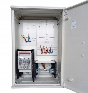 Geh useabmessungen: Breite - 40 cm H he - 60 cm Tiefe - 25 cm TECHNISCHE PARAMETER Isoliertes Geh us Bild 2
