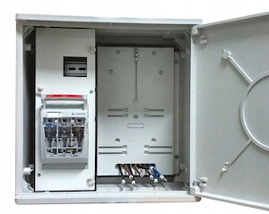 Geh useabmessungen: Breite - 40 cm H he - 40 cm Tiefe - 25 cm TECHNISCHE PARAMETER Isoliertes Geh us Bild 2