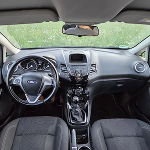 Ford Fiesta TÜV NEU 06 2027 2016 Baujahr | 123.000 km Bild 9