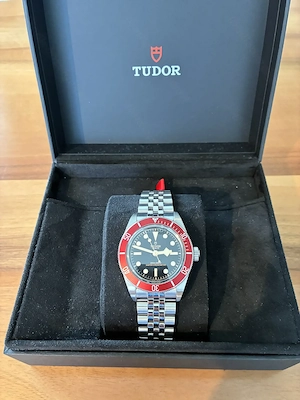 Tudor Black Bay 25% unter Neupreis! Full Set Bild 3