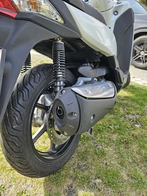 Honda SH300i Sport Bild 7