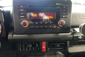 Suzuki Jimny Bild 13