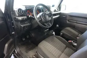 Suzuki Jimny Bild 9