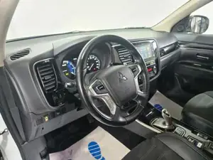 Mitsubishi Outlander Bild 6