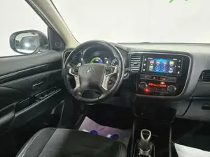 Mitsubishi Outlander Bild 9