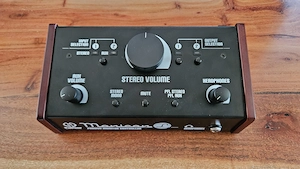 Palmer Monicon L Monitor Controller | 2 Monitorpaare | Sub Out
