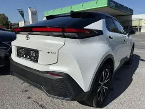 Toyota C-HR Bild 12