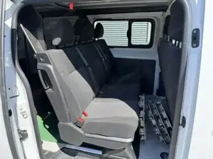 Opel Vivaro Bild 2