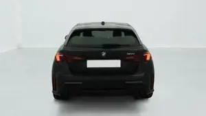 BMW 1er 120d 163 ch DKG7 M Sport 120 120 kW (163 PS), Automatik, Frontantrieb Bild 6