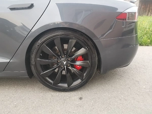 Tesla Model S 90D Bild 5