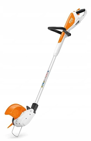 Der Akku-Trimmer FSA 45 von Stihl ist ein kompakter und leichter Akku-Freischneider zum Trimmen und Bild 2