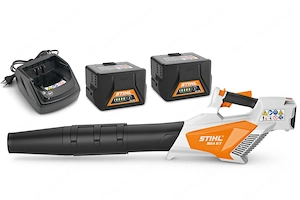 Dank der leistungsstarken STIHL Gebl se geh rt das zeitraubende Arbeiten mit Besen und Rechen der