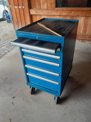werkstattwagen platz für viel werkzeug Bild 2