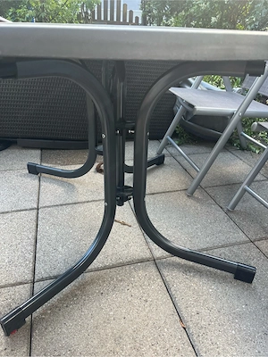 Gartentisch 130 x 90 cm Höhe 72 cm zusammenklappbar