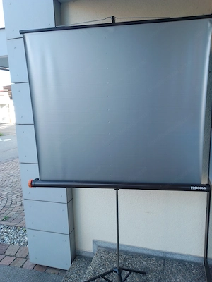 Reflecta Leinwand für Dia und Beamer-Präsentationen