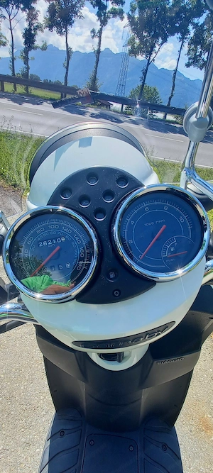 Toller Cruiser Piaggio Roller Carnaby 300 ccm  Bild 4