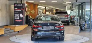 BMW 320 Bild 8
