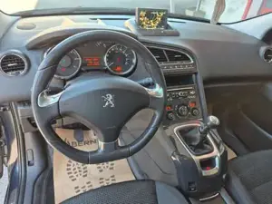 Peugeot 5008 Bild 13