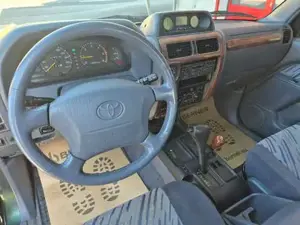 Toyota Land Cruiser Bild 15