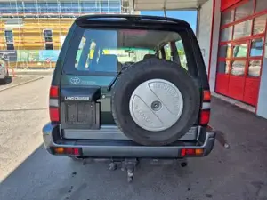 Toyota Land Cruiser Bild 8