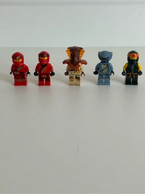    LEGO Ninjago Figuren Konvolut   Kai DX, Kai ZX, Cole DX, Rattla & Pyrodestroyer   