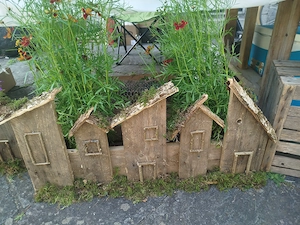 Deko aus Holz mit Blumen neu Bild 2