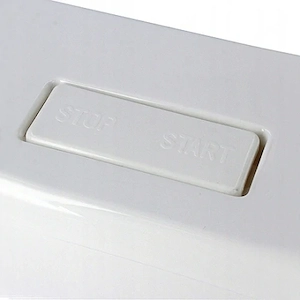 Material: Polystyrol Gewicht (mit Verpackung): 2,1 kg Abmessungen: 440x320x147mm Fassungsverm gen: 9 Bild 2
