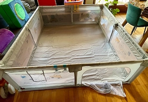 Baby Laufstall  Bild 3