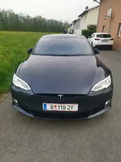 Tesla Model S 90D Bild 7