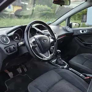 Ford Fiesta TÜV NEU 06 2  Baujahr| 123.000 km
