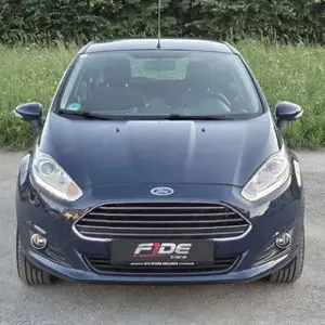 Ford Fiesta TÜV NEU 06 2  Baujahr | 123.000 km Bild 4