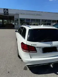 mercedes E 220 Bild 8