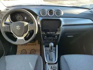 Suzuki Vitara Bild 11
