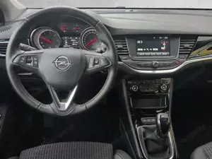 Opel Astra Bild 9