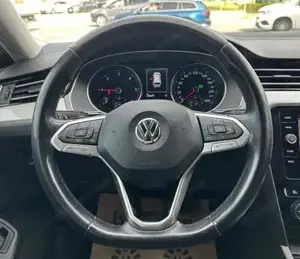 VW Passat Bild 17