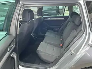 VW Passat Bild 16