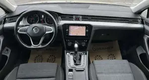 VW Passat Bild 19