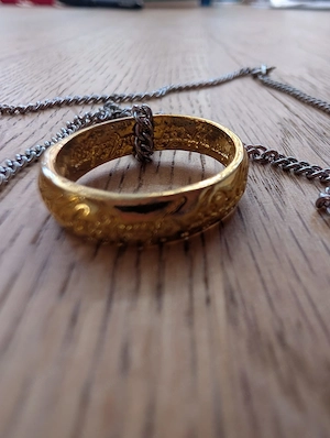 Der Eine Ring   Herr der Ringe Replika mit Kette (Fan-Merch) Bild 4