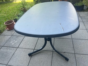Gartentisch Bild 2