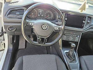 VW T-Roc 1,6 TDI SCR Geländewagen Bild 8