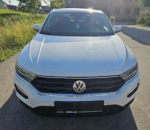 VW T-Roc 1,6 TDI SCR Geländewagen Bild 7