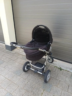 Kinderwagen Marke Quinny Bild 2
